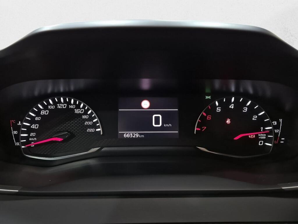 Peugeot 2008 Allure BlueHDI 81kW (110CV) 13
