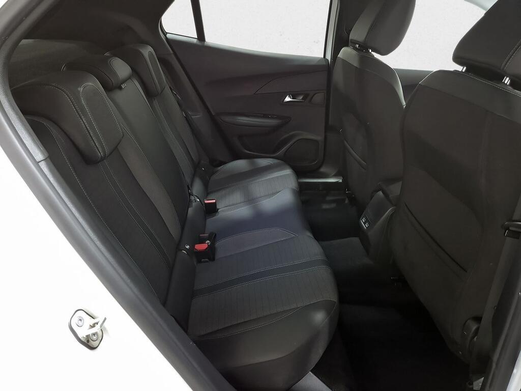 Peugeot 2008 Allure BlueHDI 81kW (110CV) 8
