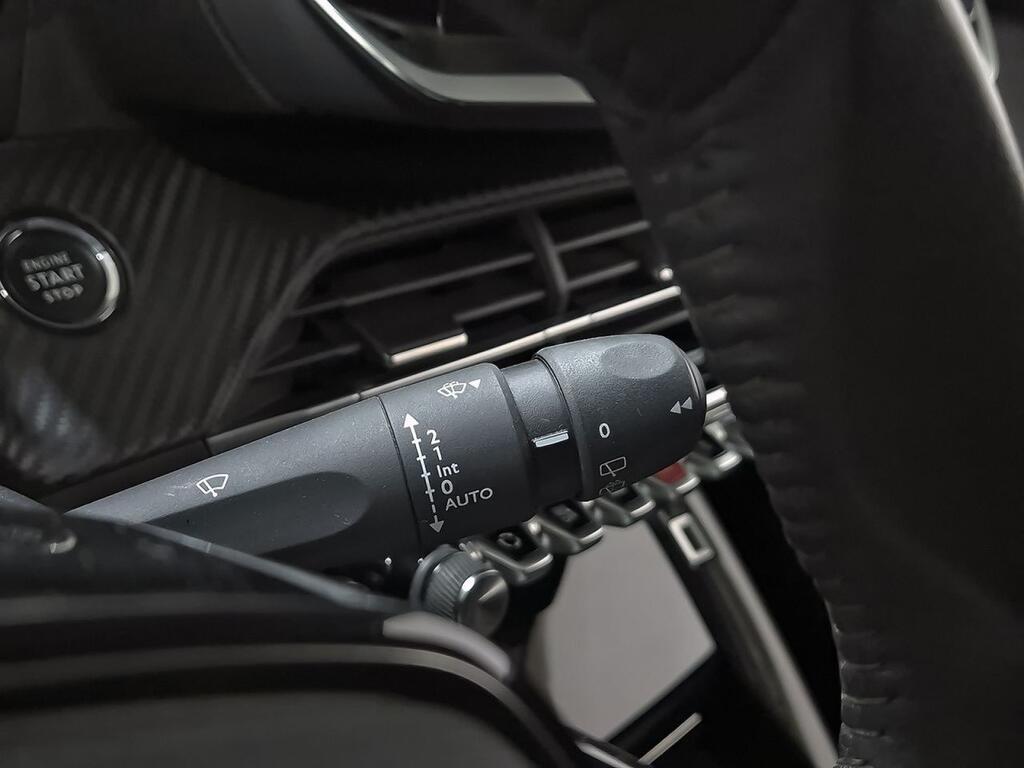 Peugeot 2008 Allure BlueHDI 81kW (110CV) 16