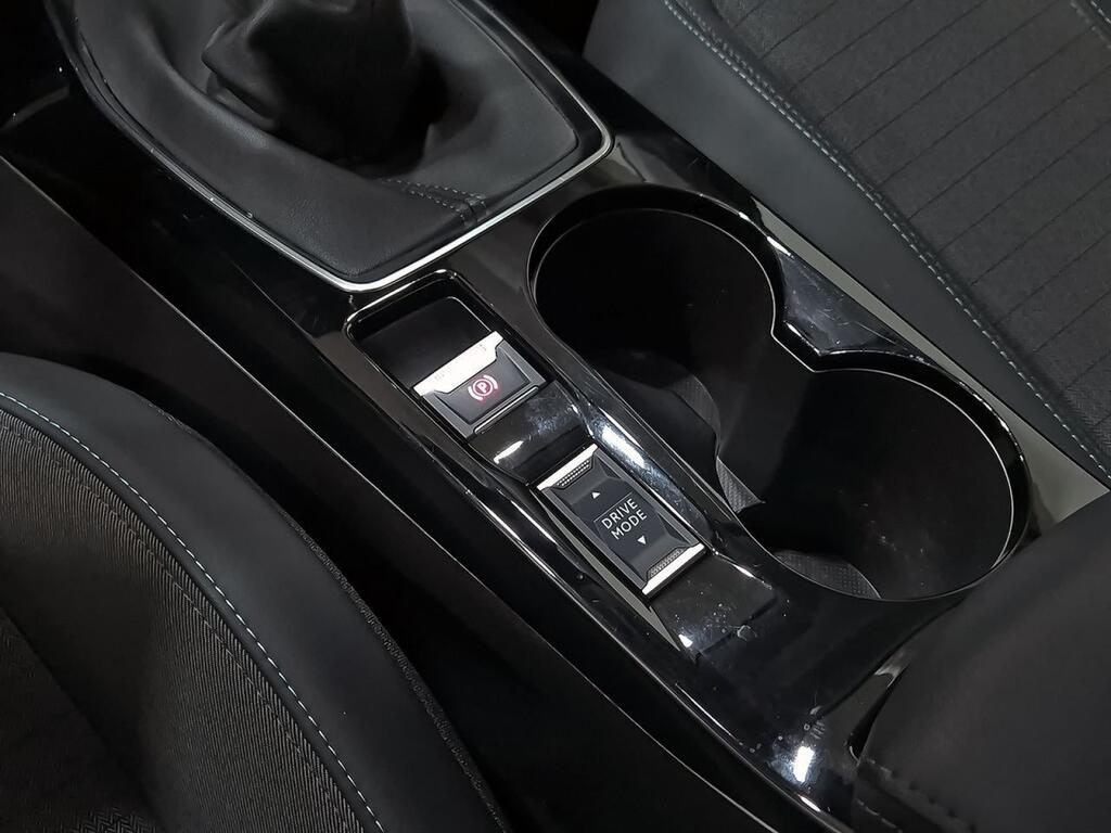 Peugeot 2008 Allure BlueHDI 81kW (110CV) 27