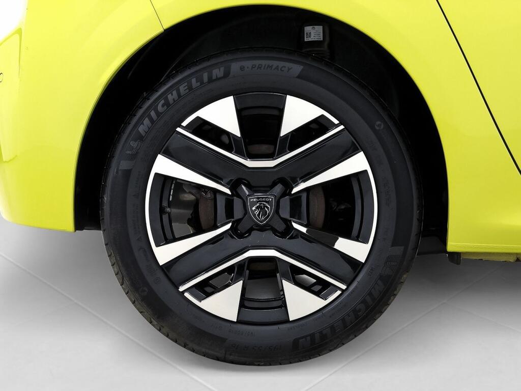 Peugeot 208 Allure Gasolina 100 S&S 6 Vel. MAN 11