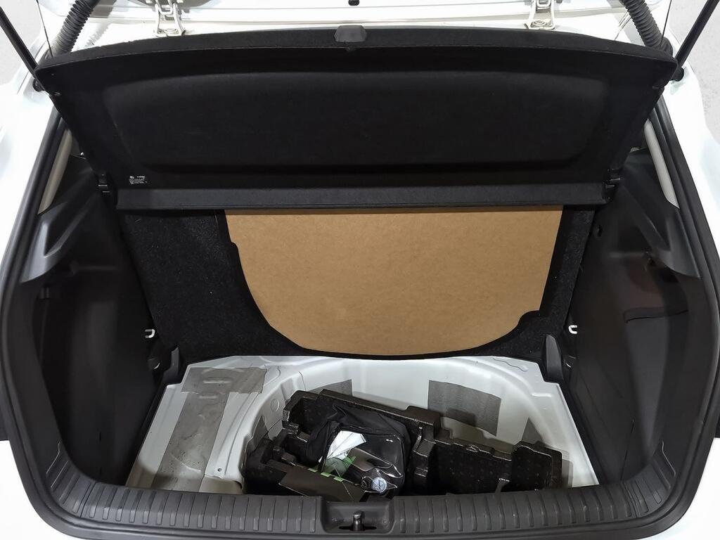 Skoda Fabia 1.0 TSI 70KW (95CV) Active 28