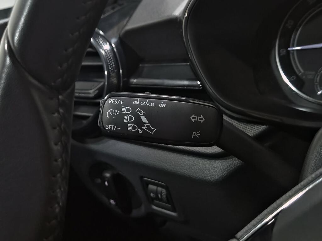 Skoda Fabia 1.0 TSI 70KW (95CV) Active 14