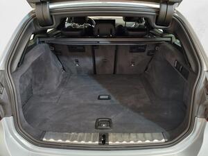 BMW Serie 3 318d Auto.Touring 9