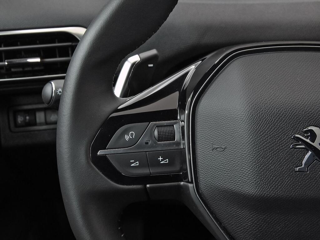 Peugeot 5008 1.2 PureTech 96KW S&S Allure Pack EAT8 19