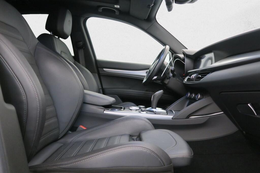 Alfa Romeo Stelvio 2.2 Diésel 154kW (210CV) Veloce Q4 16