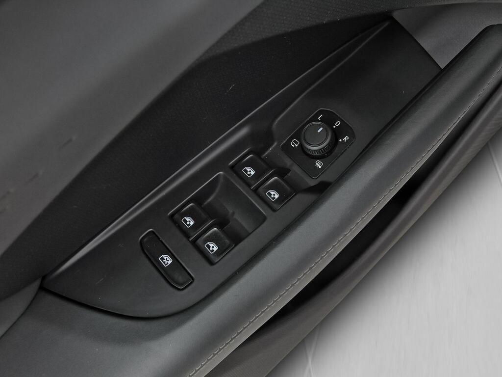 CUPRA Terramar 1.5 TSI e-Hybrid 150kW (204 CV) DSG Segunda mano