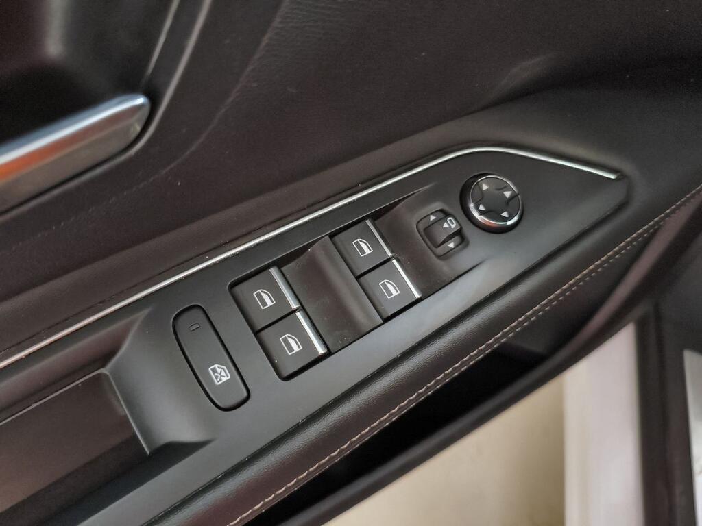 Peugeot 3008 1.5 BlueHDi 96kW (130CV) S&S GT 12