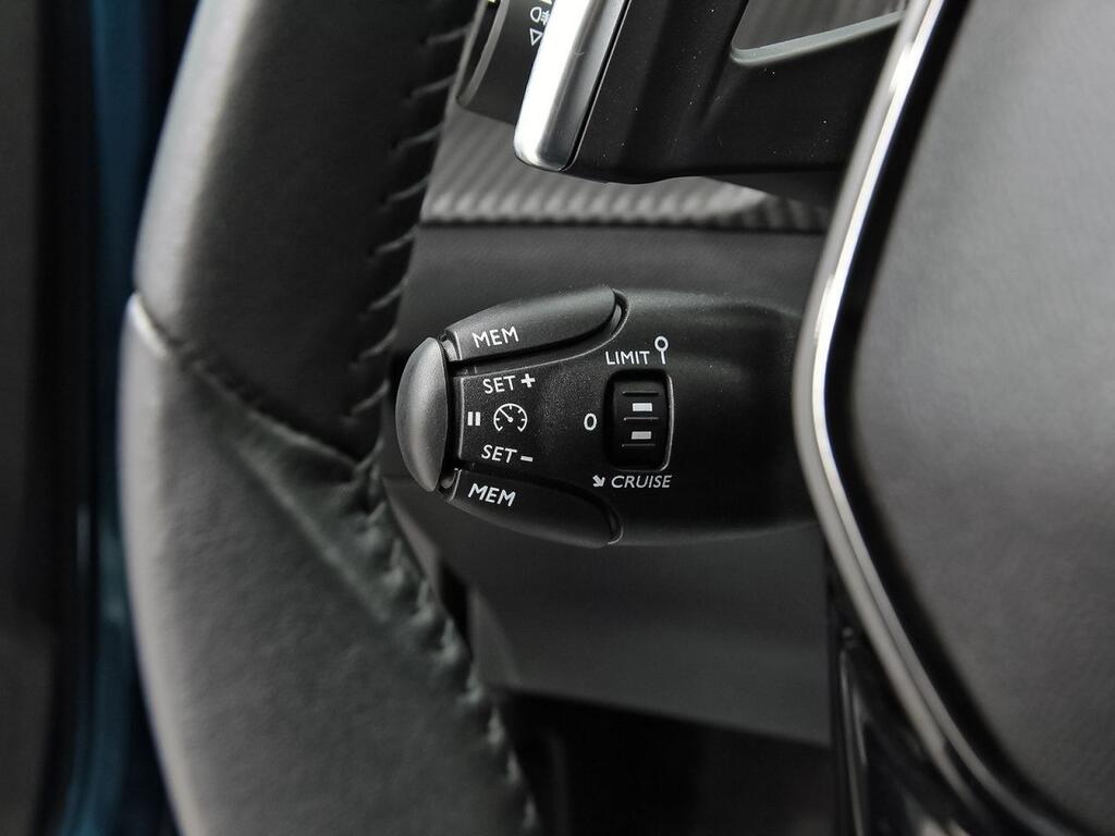 Peugeot 2008 N2008 Allure Hybrid 145 eDCS6 17