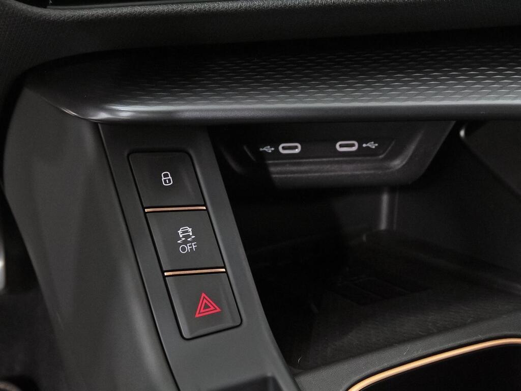 Cupra Terramar 1.5 TSI e-Hybrid 200kW (272 CV) VZ DSG 34