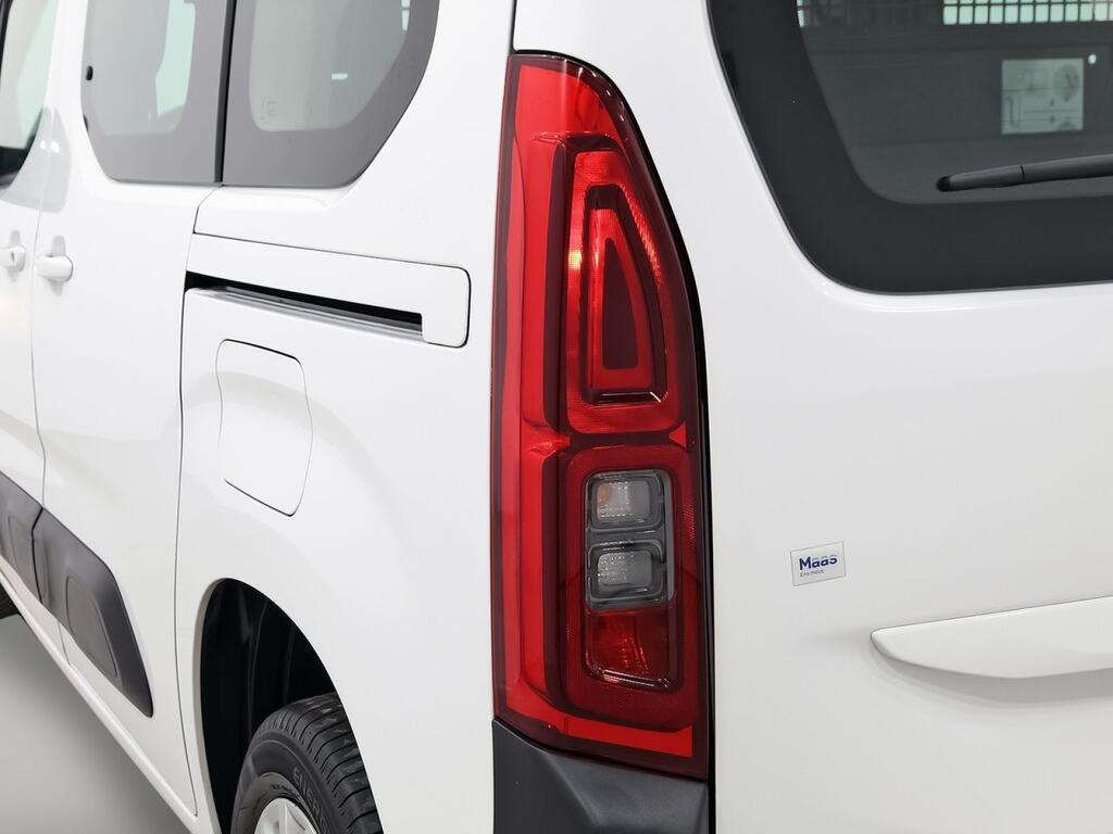 Citroën Berlingo 1.2 PURETECH 110 TALLA M FEEL BUSINESS 5P N1 32