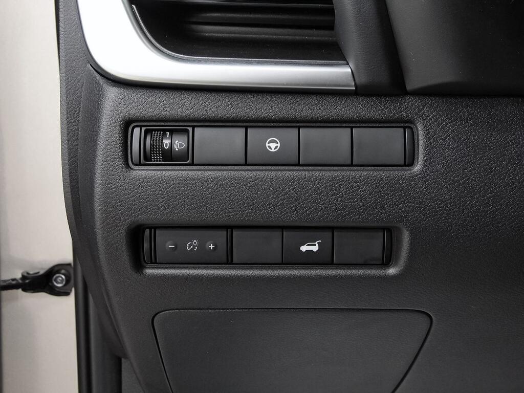 Nissan X-Trail 5pl 1.5 e-4ORCE 158kW 4x4 A/T Adventure 15