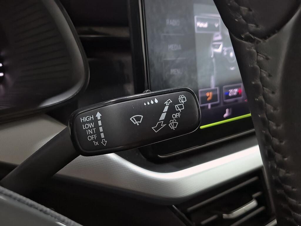Skoda Kamiq 1.0 TSI 81kW (110CV) DSG Emotion 13