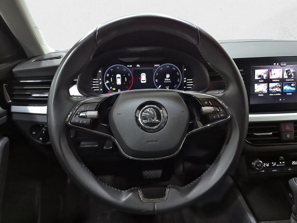 Skoda Kamiq 1.0 TSI 81kW (110CV) DSG Emotion 17