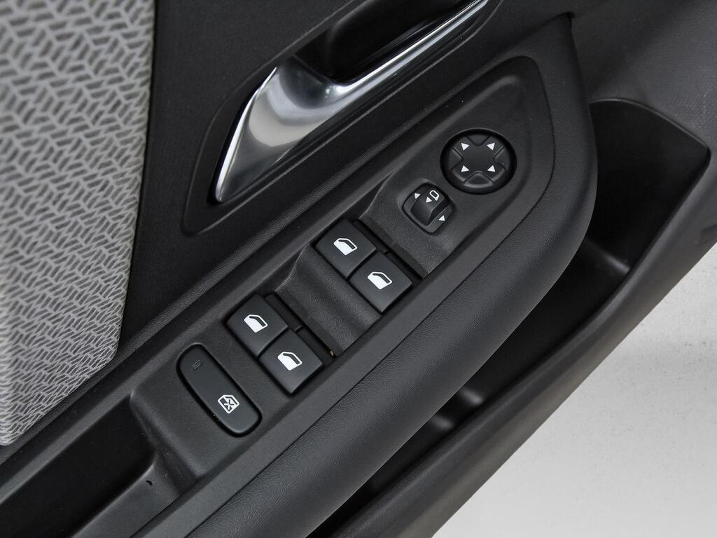 Citroën C4 ë-C4 eléctrico 115kW 54kWh Max Segunda mano