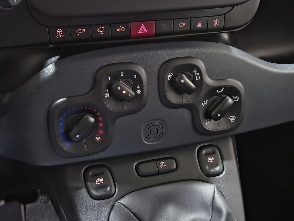 Fiat Panda Panda Hybrid 1.0 51kw (70CV) 17