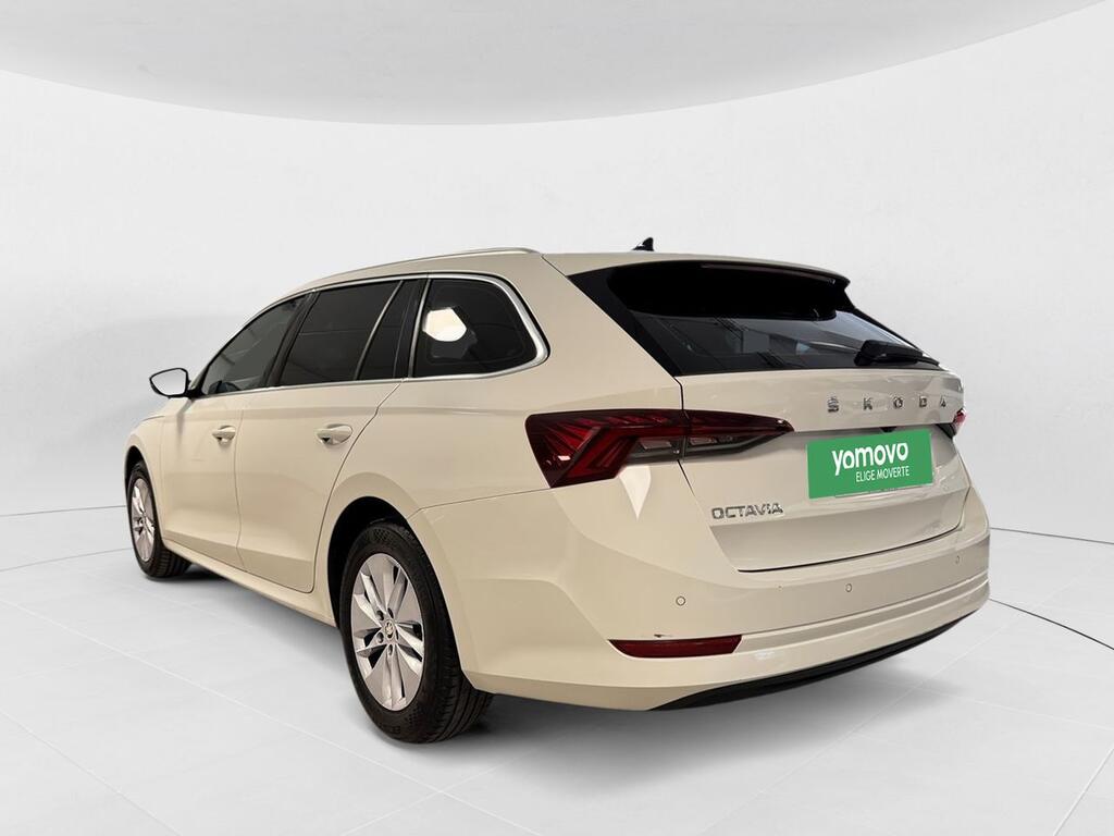 Skoda Octavia Combi 2.0 TDI 110kW DSG Ambition Plus 2