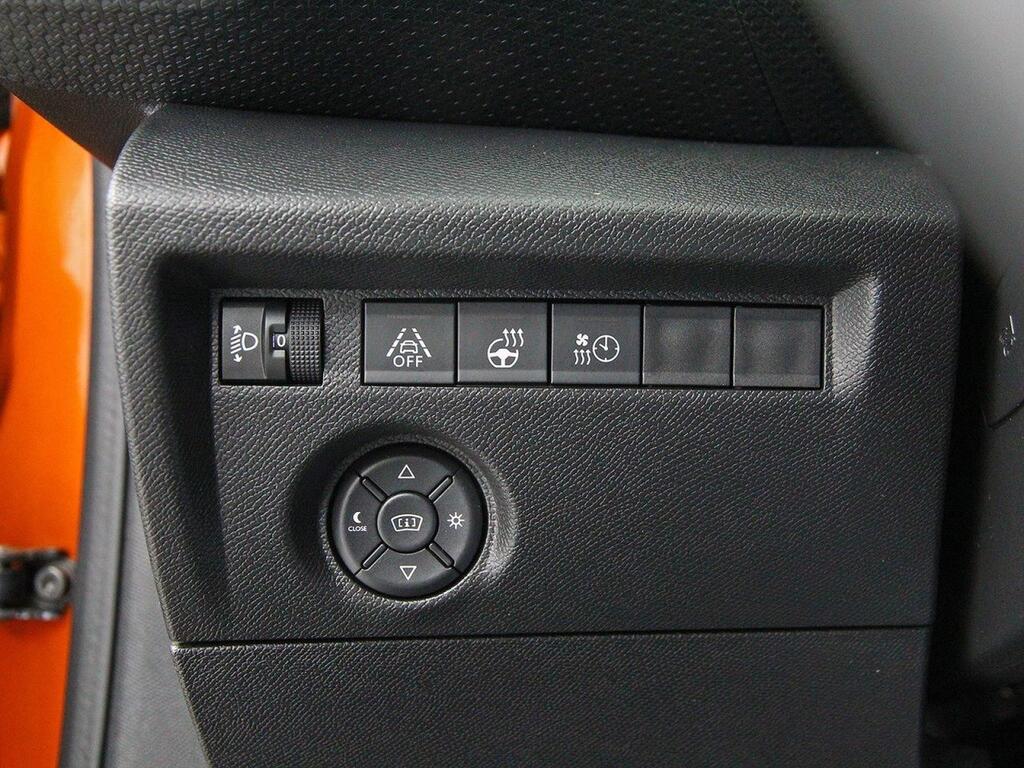 Citroën C4 ë-C4 eléctrico 100kW 50kWh Shine Segunda mano