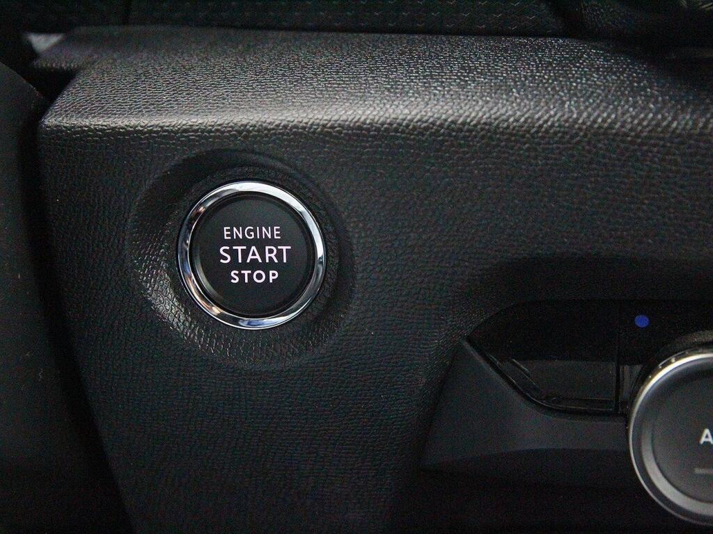 Citroën C4 ë-C4 eléctrico 100kW 50kWh Shine Segunda mano