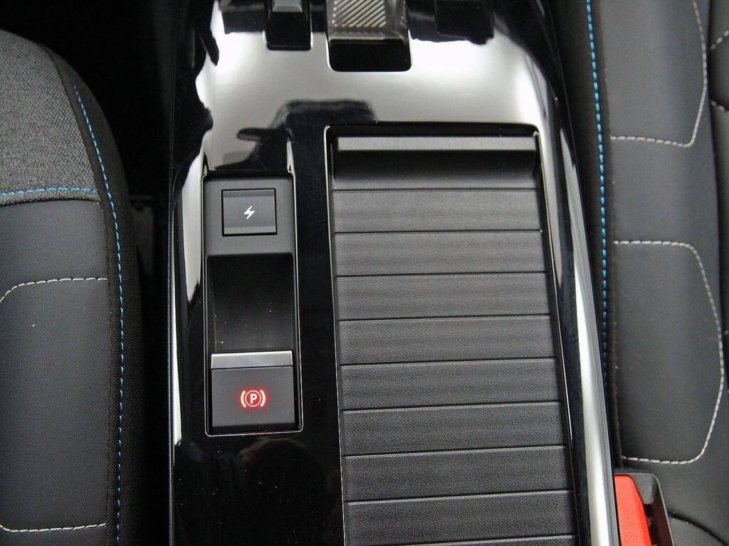 Citroën C4 ë-C4 eléctrico 100kW 50kWh Shine Segunda mano