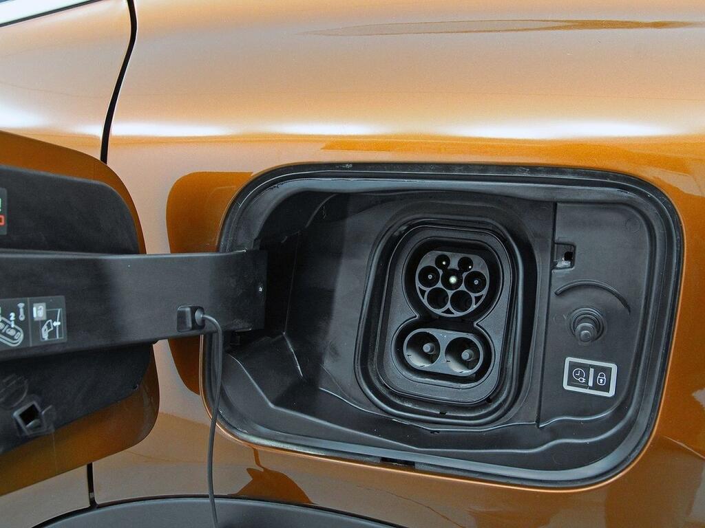 Citroën C4 ë-C4 eléctrico 100kW 50kWh Shine Segunda mano