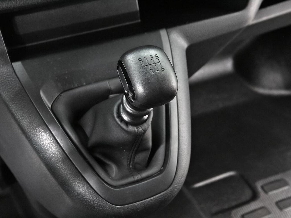 Citroën Jumpy FG 1.5 BLUEHDI 120 M 4P 30