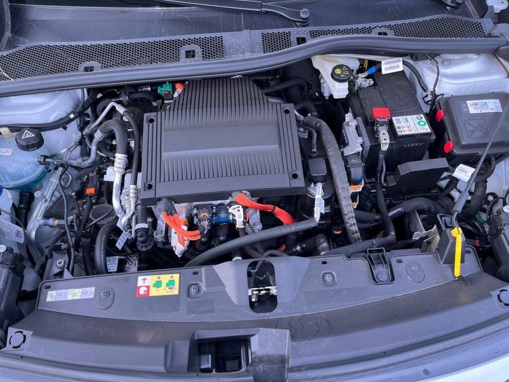 Peugeot 2008 Eléctrico Active Pack 136 (100kW) 15