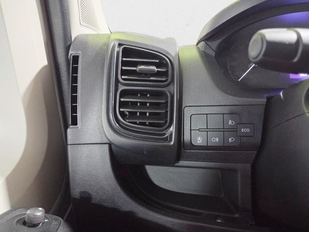 Peugeot Boxer FG 2.2 BHDI 120 L2H2 3.3T 4P Segunda mano