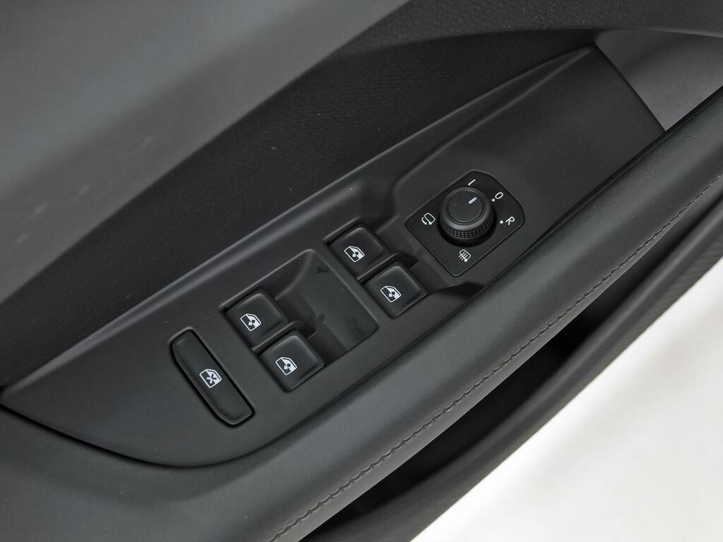 CUPRA Terramar 1.5 TSI e-Hybrid 150kW (204 CV) DSG Segunda mano