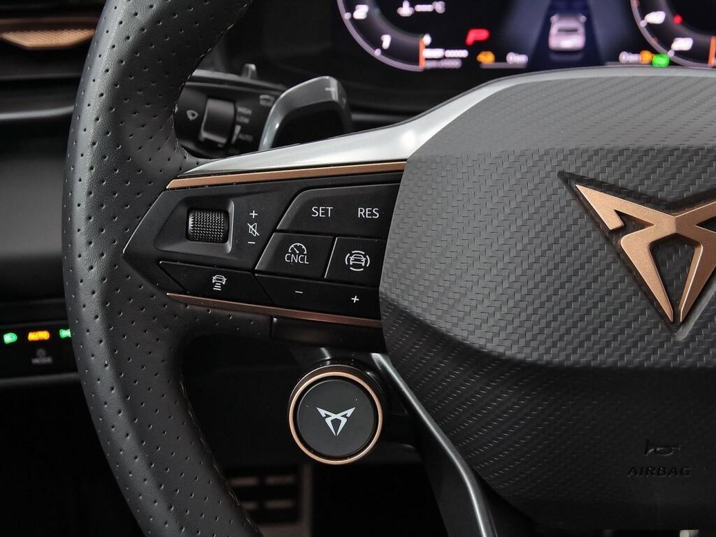 CUPRA Terramar 1.5 TSI e-Hybrid 150kW (204 CV) DSG Segunda mano