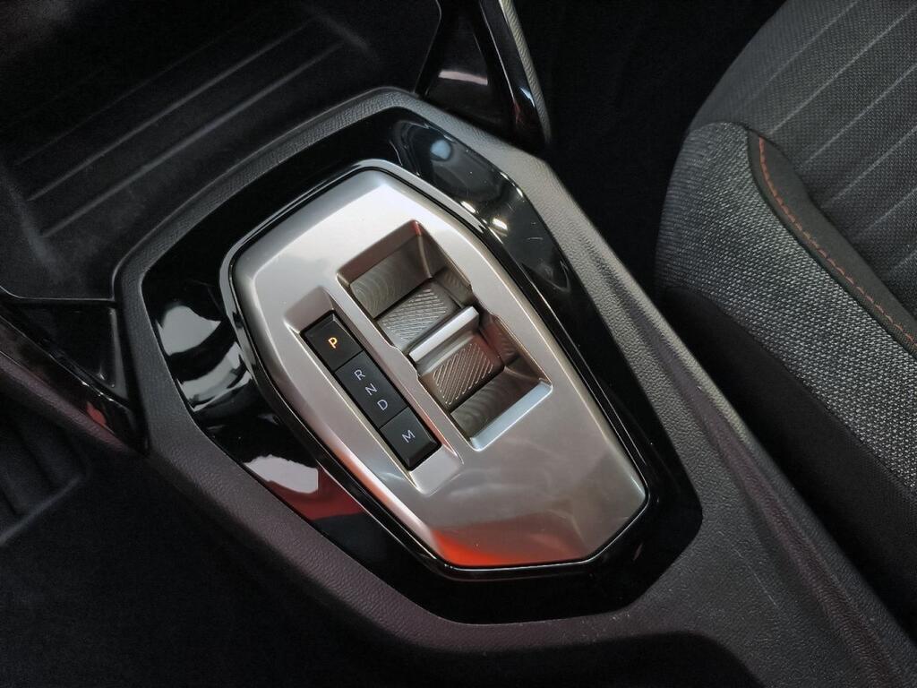 Peugeot 208 PureTech 73kW (100CV) EAT8 Active Pack Segunda mano