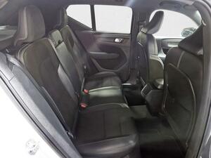 Volvo XC40 1.5 T3 R-Design 8