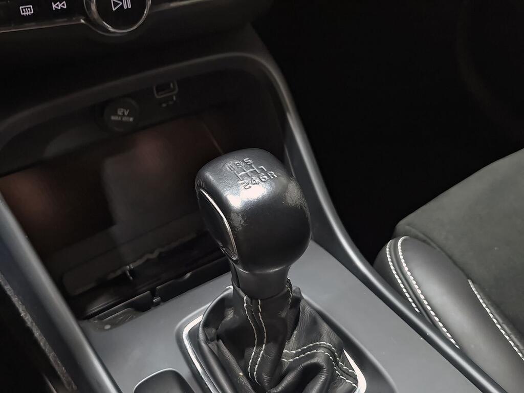 Volvo XC40 1.5 T3 R-Design Segunda mano