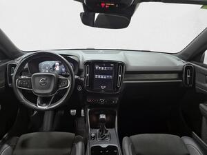 Volvo XC40 1.5 T3 R-Design 6