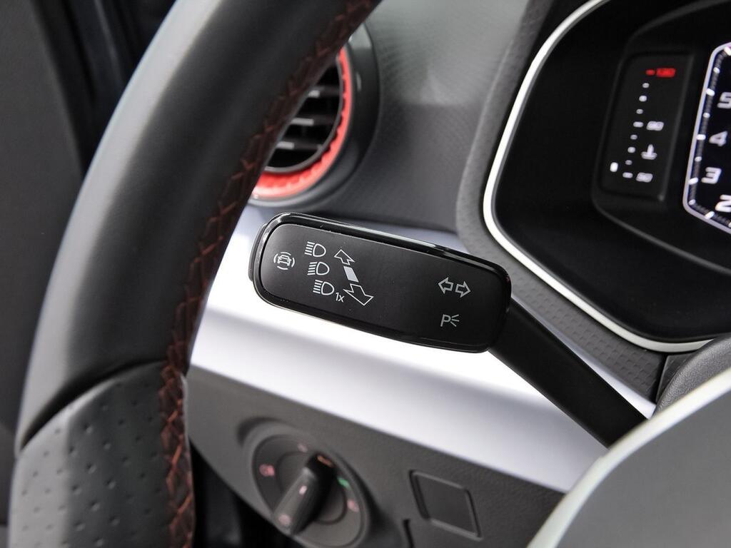 SEAT Arona 1.0 TSI 85kW (115CV) FR Special Edition Segunda mano