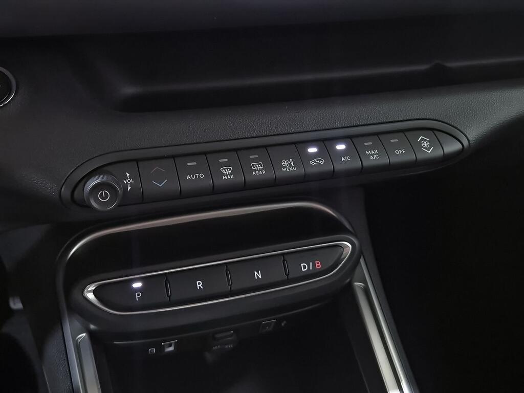 Jeep Avenger BEV 115kW (156CV) Altitude Segunda mano