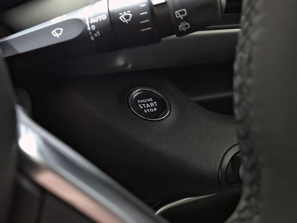 Jeep Avenger BEV 115kW (156CV) Altitude Segunda mano