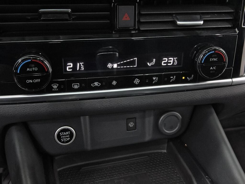 Nissan Qashqai DIG-T 103kW N-Connecta 27