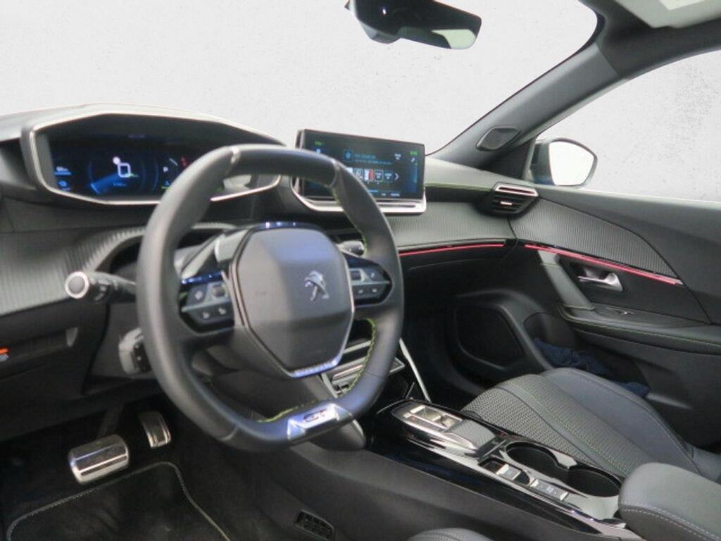 Peugeot 2008 Eléctrico GT 136 (100kW) Segunda mano
