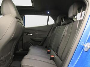 Peugeot 2008 Eléctrico GT 136 (100kW) 18