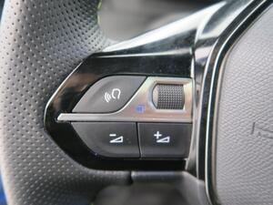 Peugeot 2008 Eléctrico GT 136 (100kW) 8