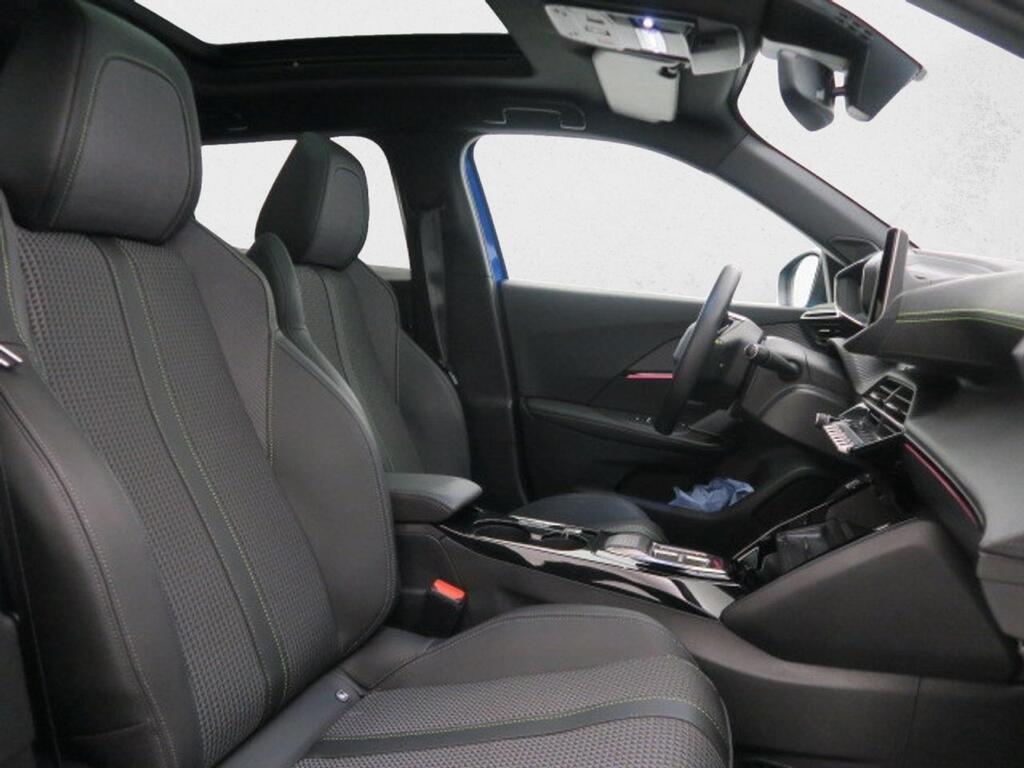 Peugeot 2008 Eléctrico GT 136 (100kW) Segunda mano