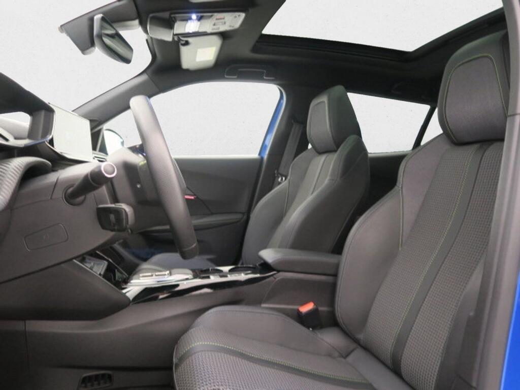 Peugeot 2008 Eléctrico GT 136 (100kW) Segunda mano