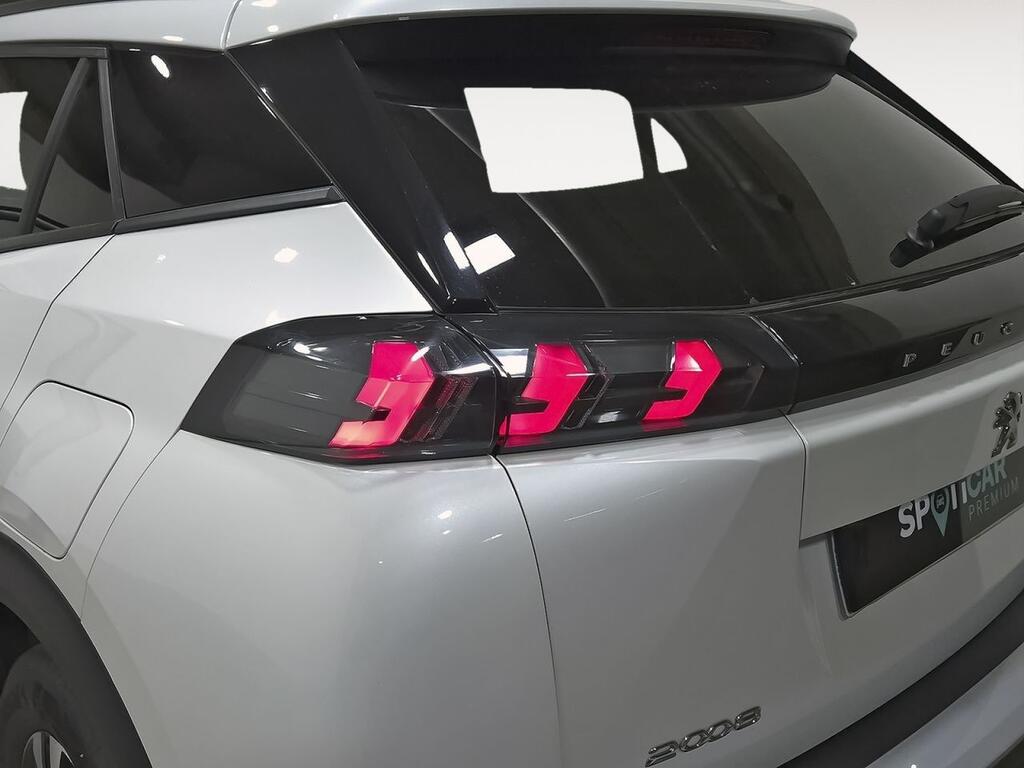 Peugeot 2008 Allure Pack Puretech 100 S&S 6 Vel. MAN Segunda mano