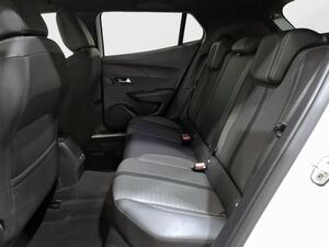 Peugeot 2008 Allure Pack Puretech 100 S&S 6 Vel. MAN 9