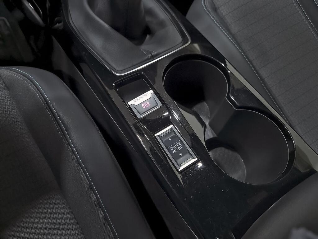 Peugeot 2008 Allure Pack Puretech 100 S&S 6 Vel. MAN Segunda mano