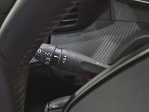 Peugeot 2008 Allure Pack Puretech 100 S&S 6 Vel. MAN 15
