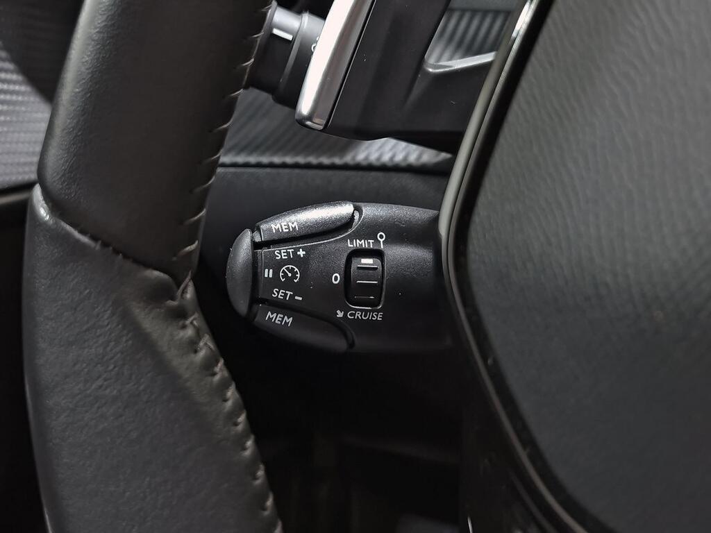 Peugeot 208 PureTech 73kW (100CV) EAT8 Allure Pack Segunda mano