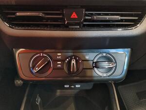 Skoda Fabia 1.0 TSI 70KW (95CV) Active 21