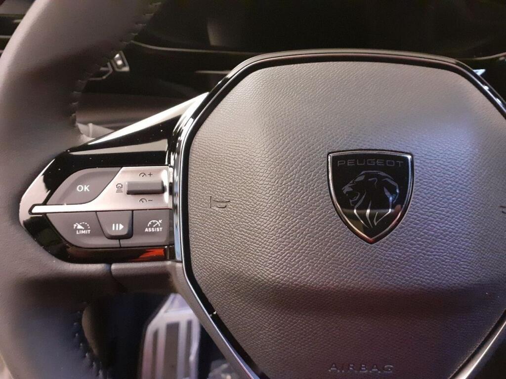 Peugeot 308 5P First Edition Eléctrico 115kW (156CV) Segunda mano